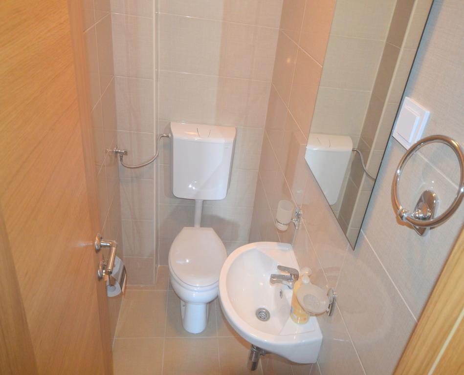 Apartments Radonicic D&D Tivat Exterior photo